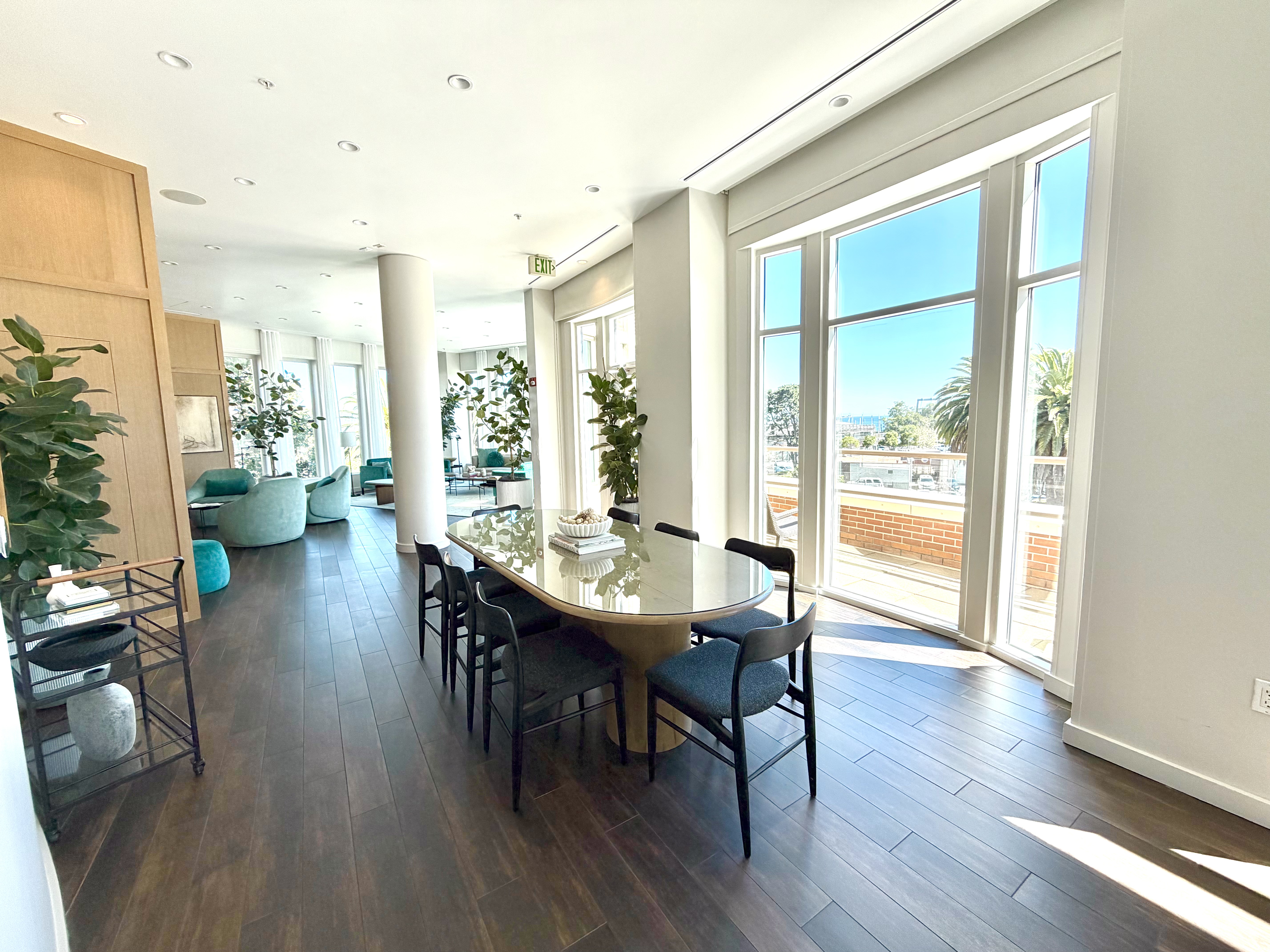 Residents lounge with dining and bay views