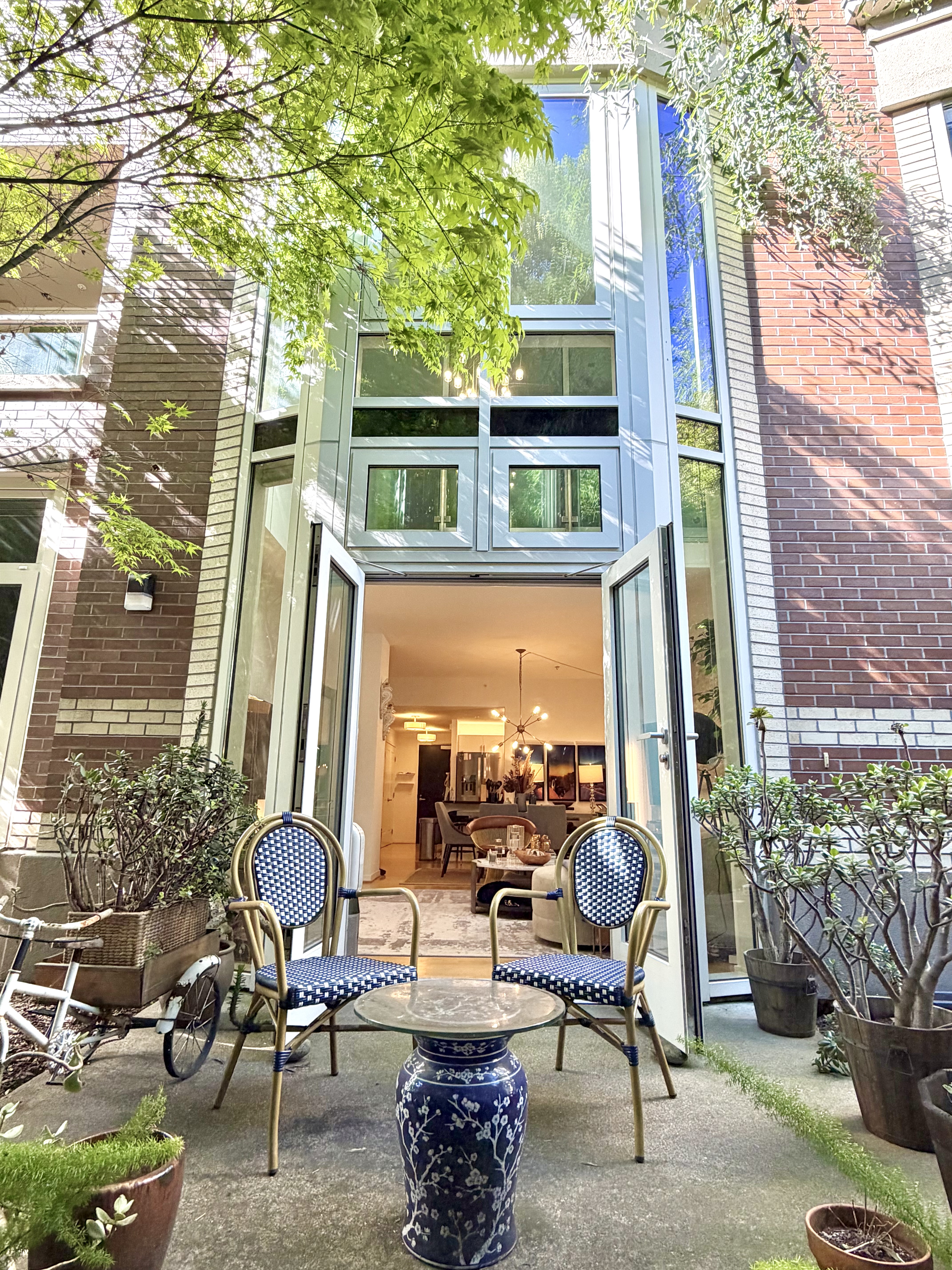 Outdoor private patio in a private garden townhome