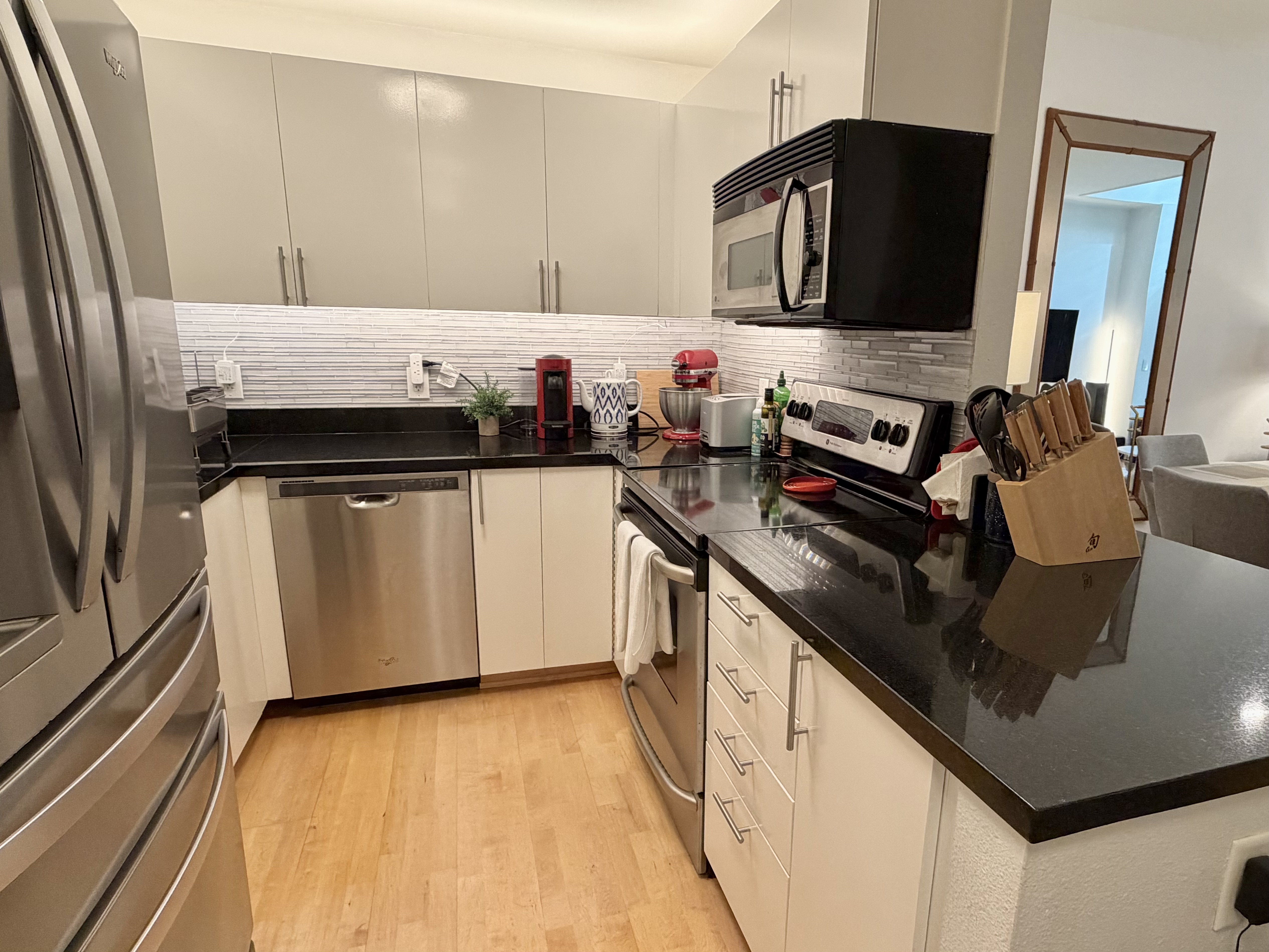 Fully equipped kitchen
